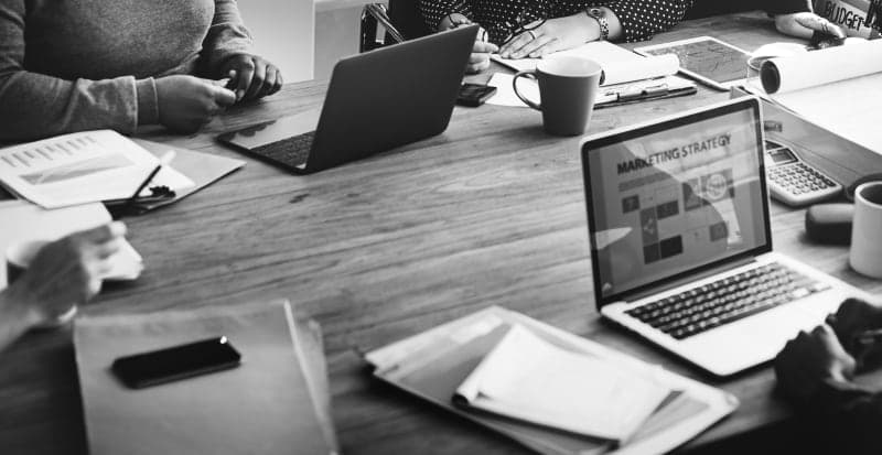 Inflix team collaborating on IT projects and digital solutions